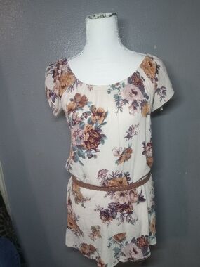 Cream Floral Short Frilly Sleeve With Tie Detail Tunic